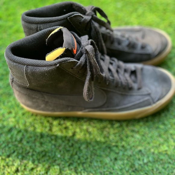 Brown Nike Blazer Mid '77 Suede Velvet size 9 - Picture 4 of 5